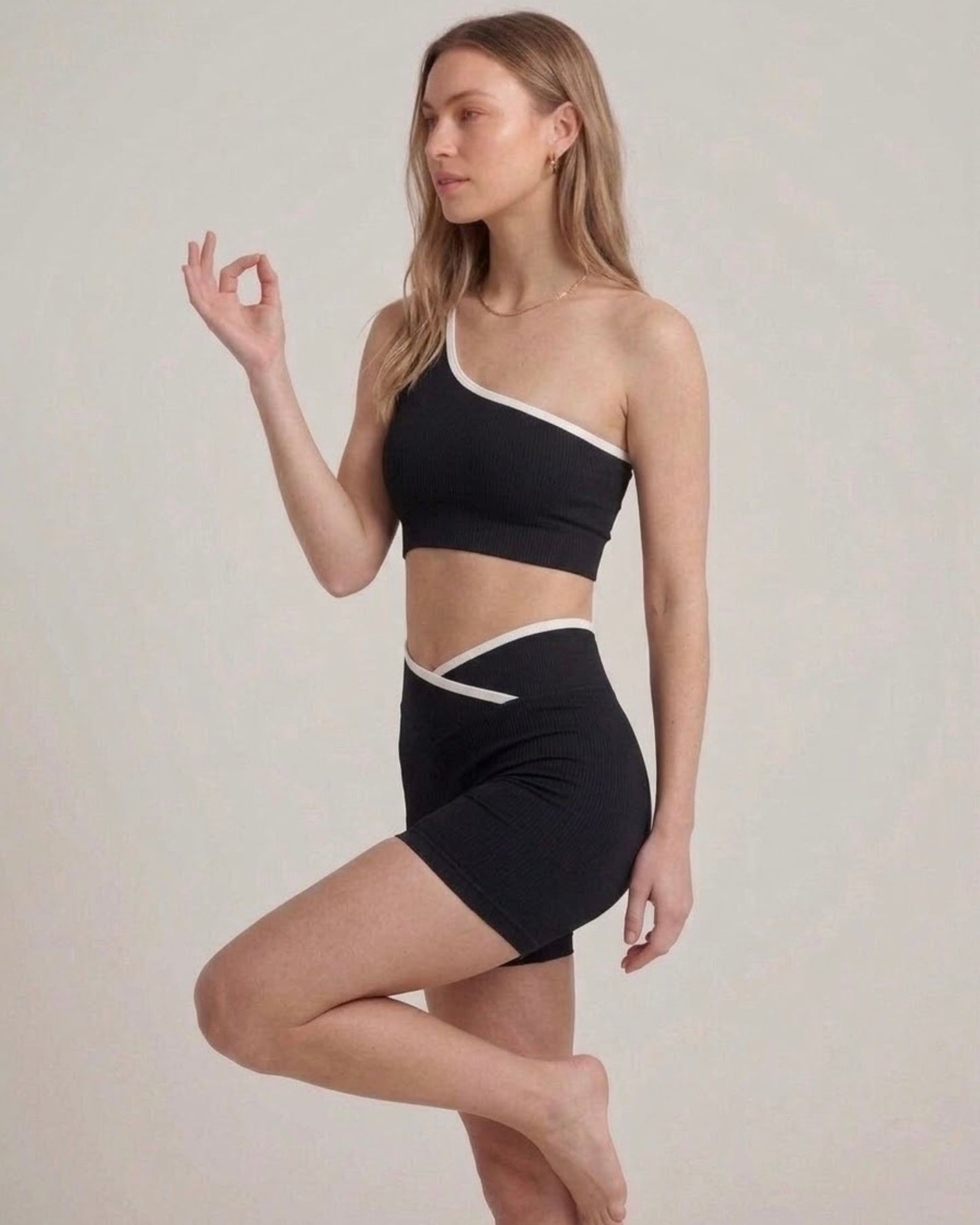 CONJUNTO DEPORTIVO