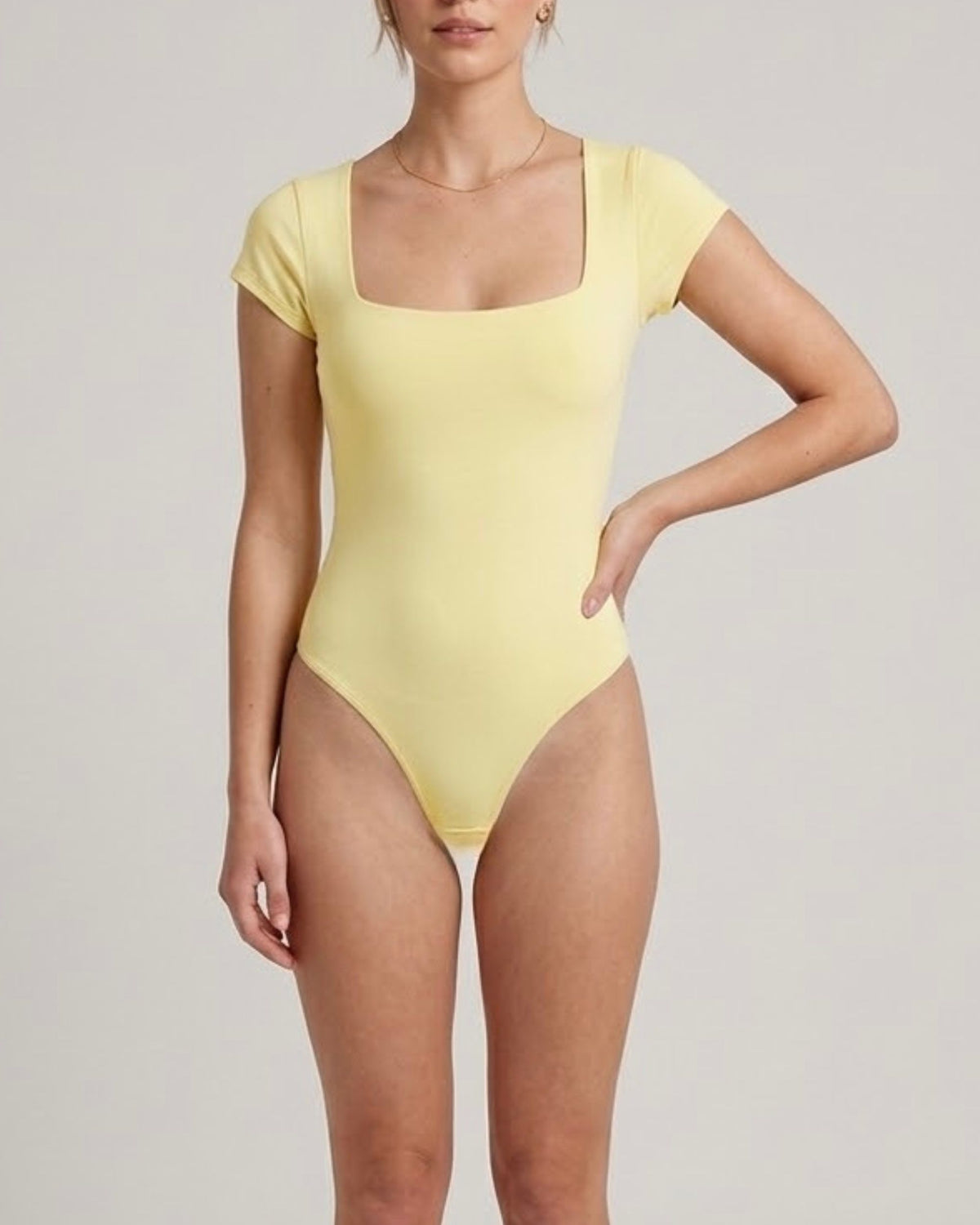 BODY ESCOTE CUADRADO